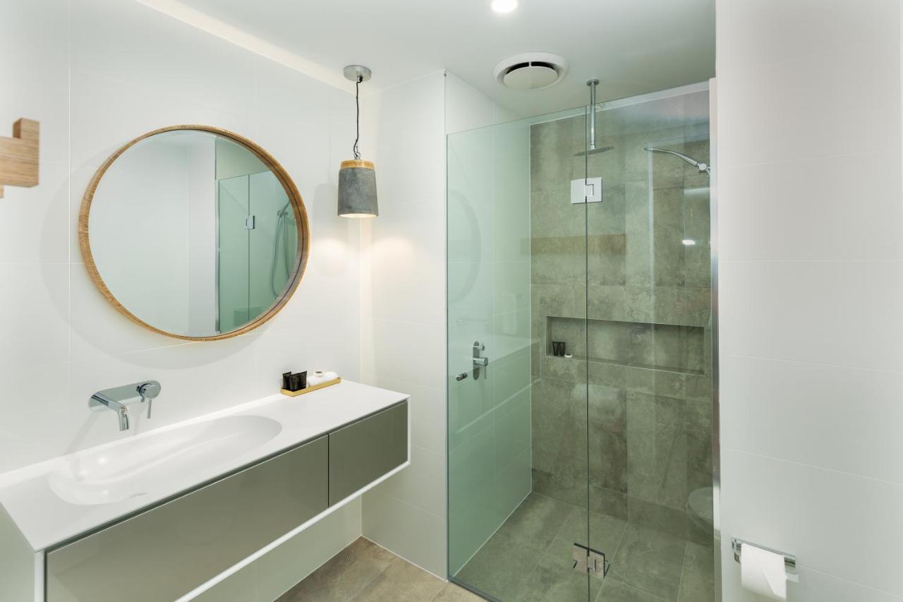 Astina Suites, Forster Luaran gambar