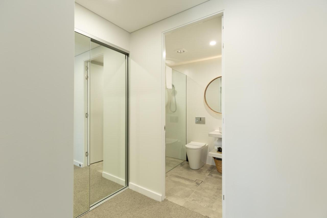 Astina Suites, Forster Luaran gambar