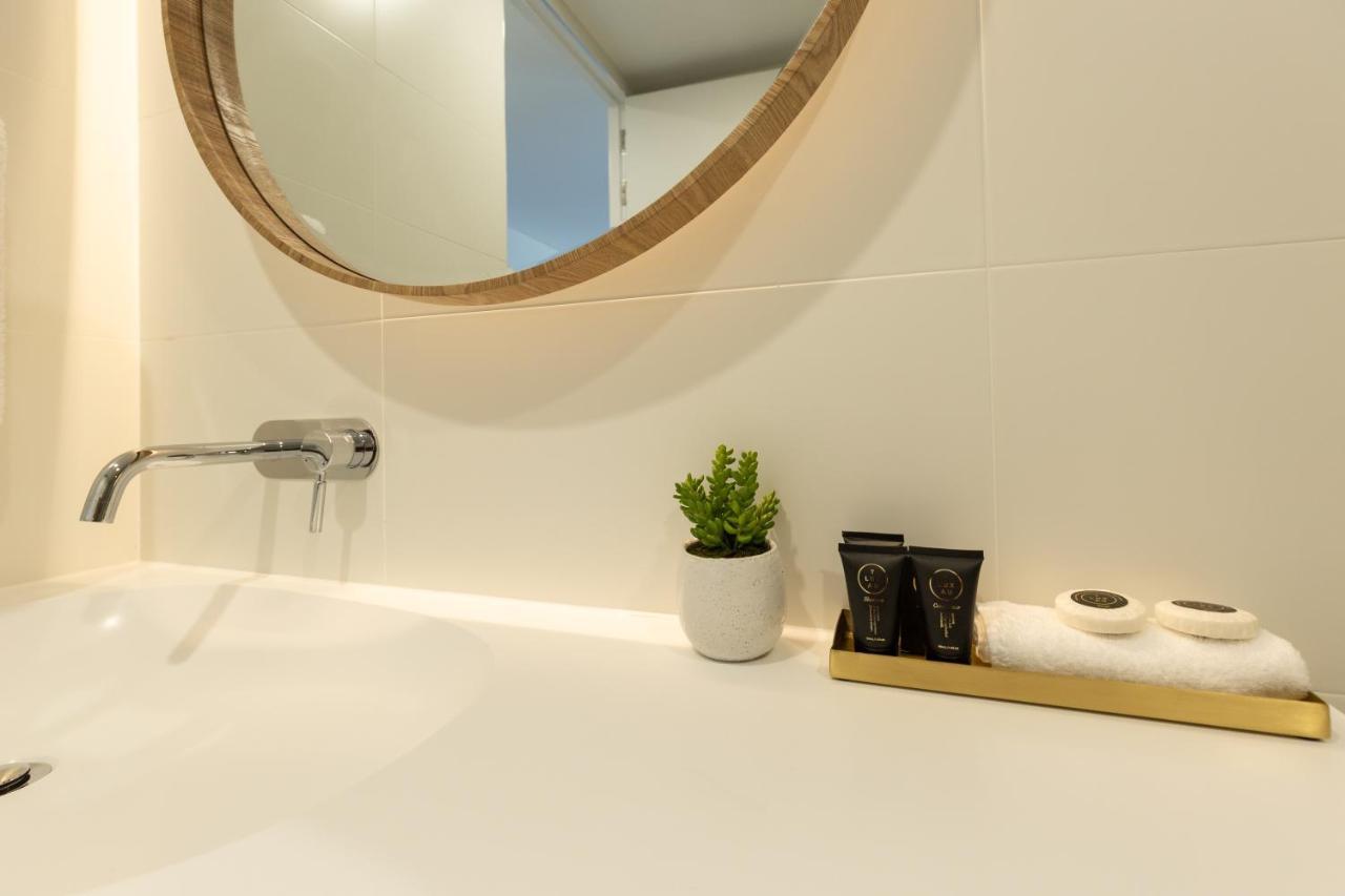 Astina Suites, Forster Luaran gambar