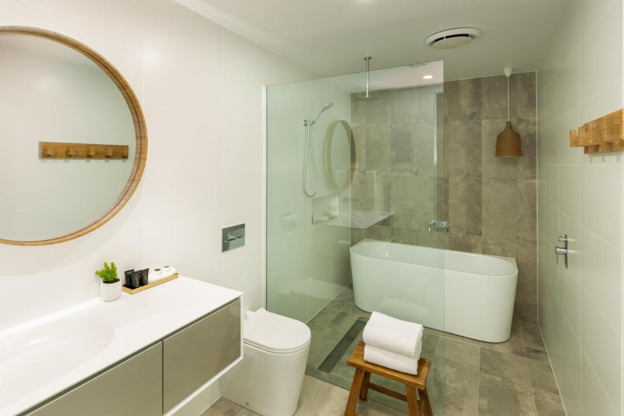 Astina Suites, Forster Luaran gambar